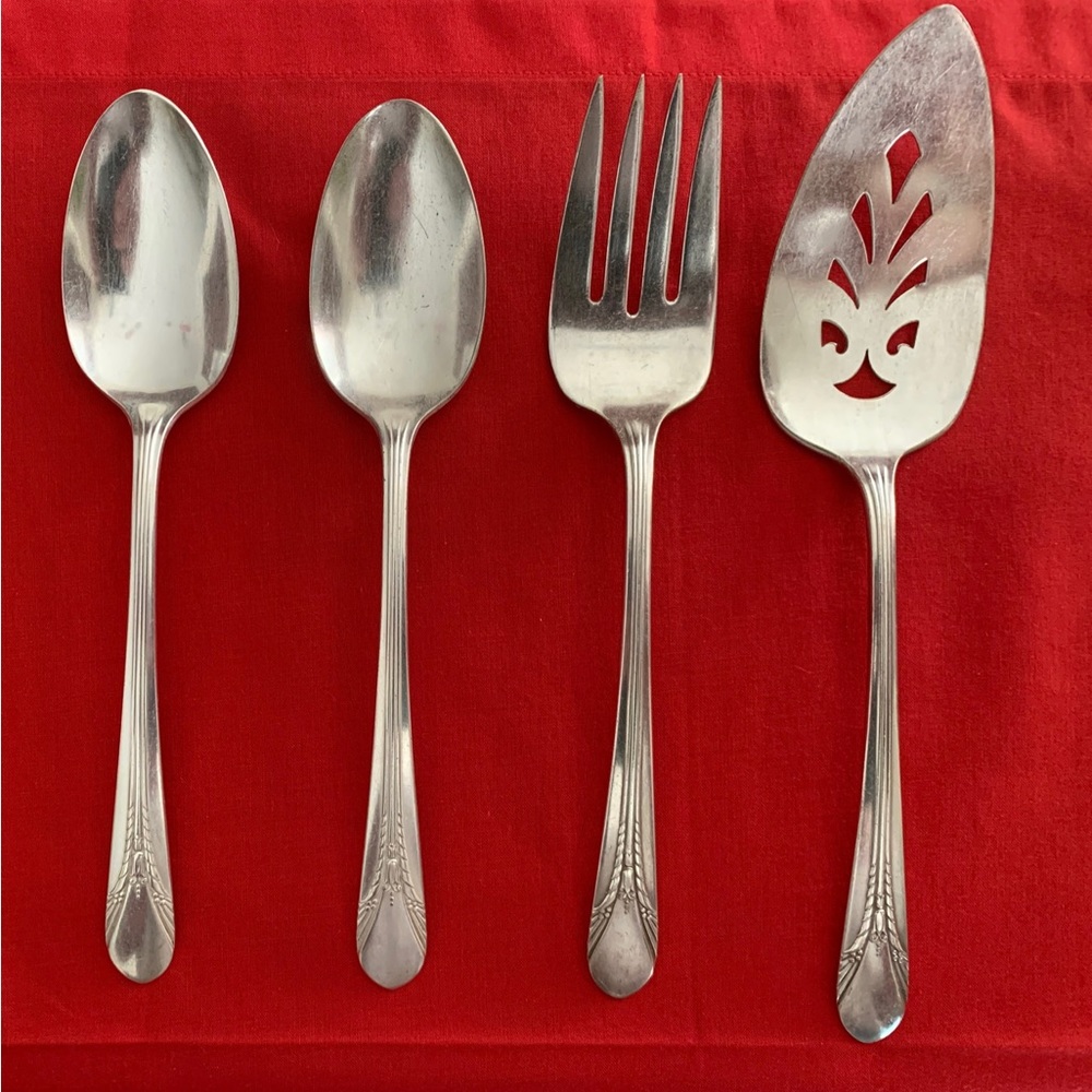 Antique W.M. Rogers + Sons Serving Set (1941 Inheritance Pattern).